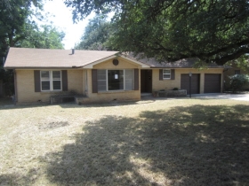 2304 Linda Ln, Fort Worth, TX 76119 