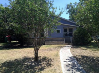 703 E. Krezdorn St, Seguin, TX 78155 