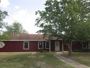270 County Road 4644, Hondo, TX 78861 