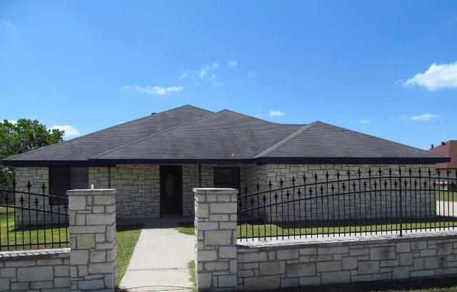 103 Camino Del Sol, Del Valle, TX 78617 