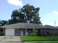 915 Gary Ave, Pasadena, TX 77502 