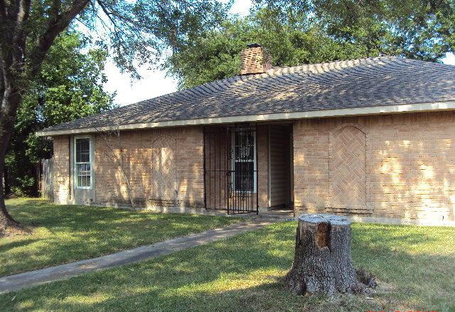 15122 Dogwood Tree St, Houston, TX 77060 