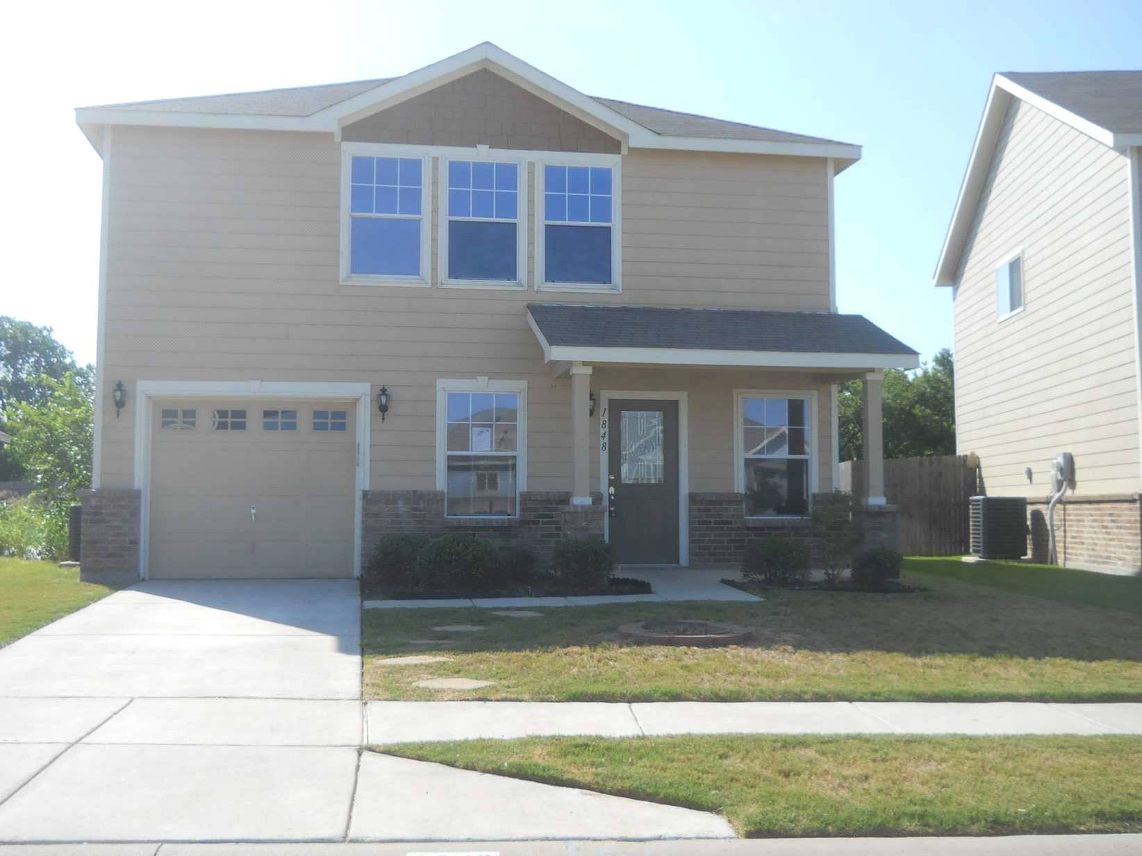 1848 Village Park Trl, Burleson, TX 76028 