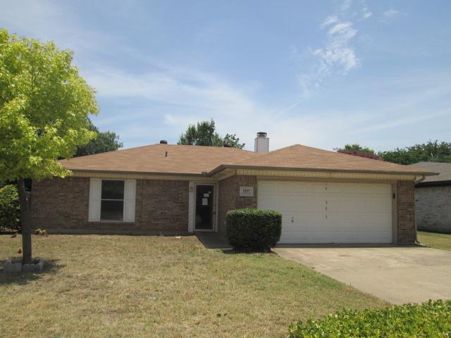 1809 Pantego Dr, Fort Worth, TX 76134 