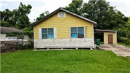2826 11th, Orange, TX 77630 