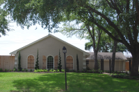 606 Briar Hill, Houston, TX 77042 