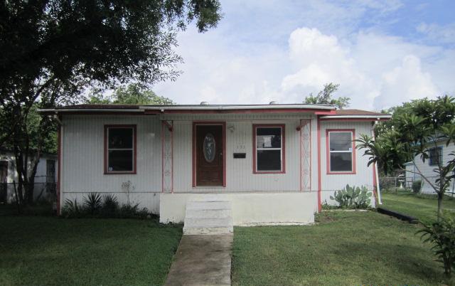 131 Loma Park Dr, San Antonio, TX 78228 