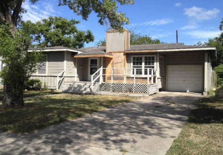 1517 Green Grove Dr, Corpus Christi, TX 78415 