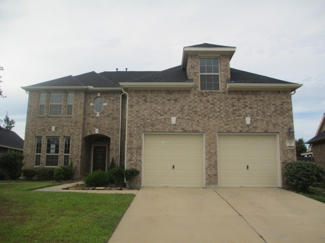13123 Gentle Water Dr, Houston, TX 77044 