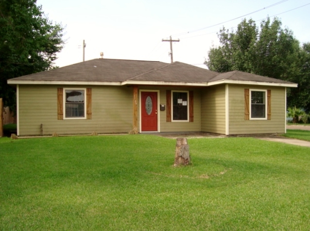 1102 Belshire Road, Pasadena, TX 77502 