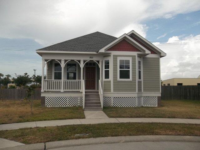 825 West Live Oaks Circle, Galveston, TX 77550 