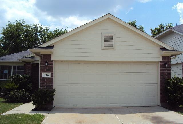 13122 Dennis Way Ln, Houston, TX 77044 
