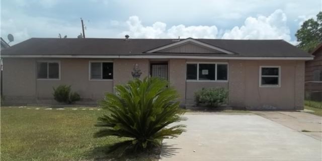 5250 Dumore Dr, Houston, TX 77048 