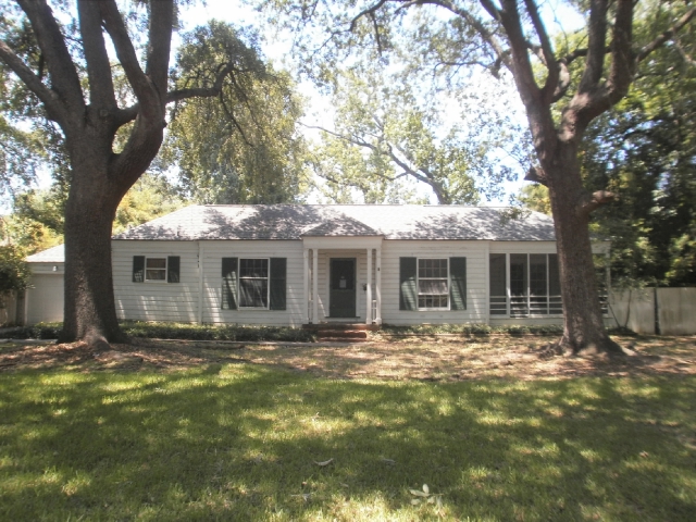 2680 Gladys Street, Beaumont, TX 77702 
