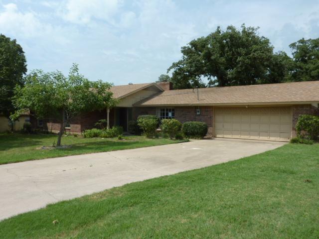 2606 Oaks Dr, Granbury, TX 76049 