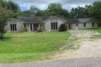 6903 Oak Bend Dr, Alvin, TX 77511 