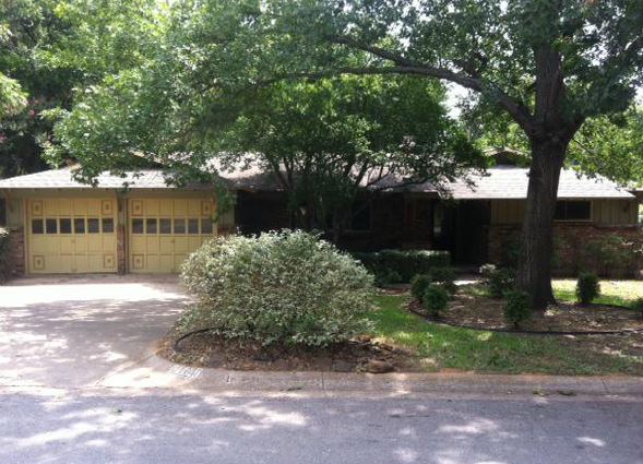 1104 Trailwood Dr, Hurst, TX 76053 