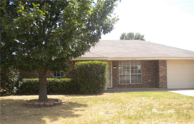 1212 Richland St, Iowa Park, TX 76367 