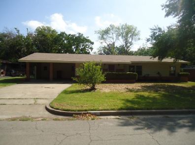 2217 Charboneau Dr, Waco, TX 76710 