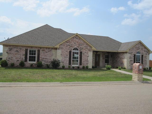 201 Frio St., Bells, TX 75414 