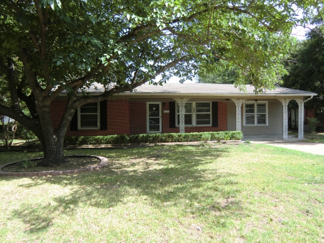 206 Wilmington Ave, Waxahachie, TX 75165 