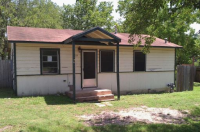 1433 Cecelia St, Taylor, TX 76574 