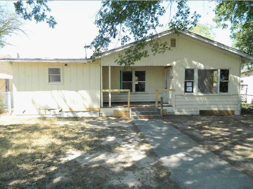 507 Plaza Ave, Del Rio, TX 78840 