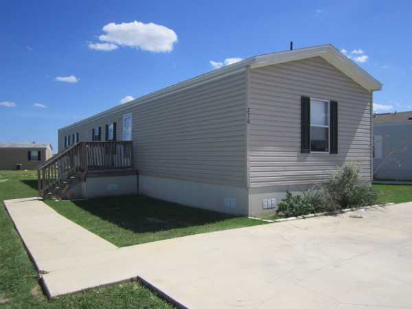 270 Bridlewood Dr, San Marcos, TX 78666 