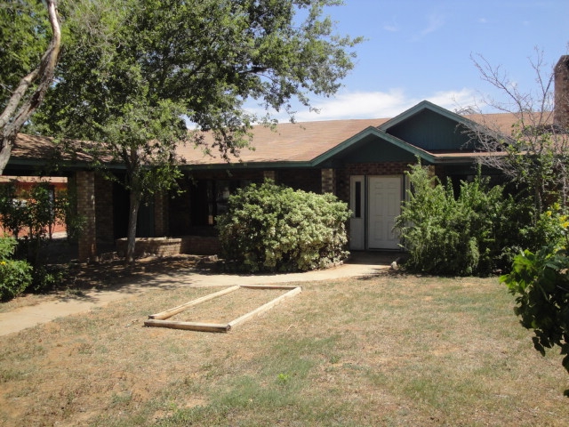 2915 E Elm Street, Laredo, TX 78043 