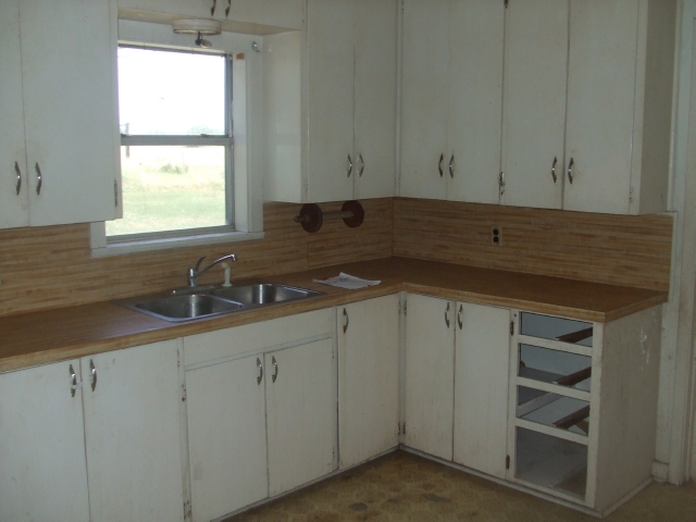 145 Churchill Road, Woodsboro, TX 78393 