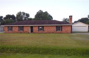 7785 Laurie Ln, Lumberton, TX 77657 