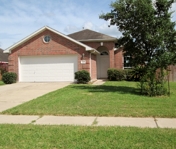 1412 Barras Street, Alvin, TX 77511 