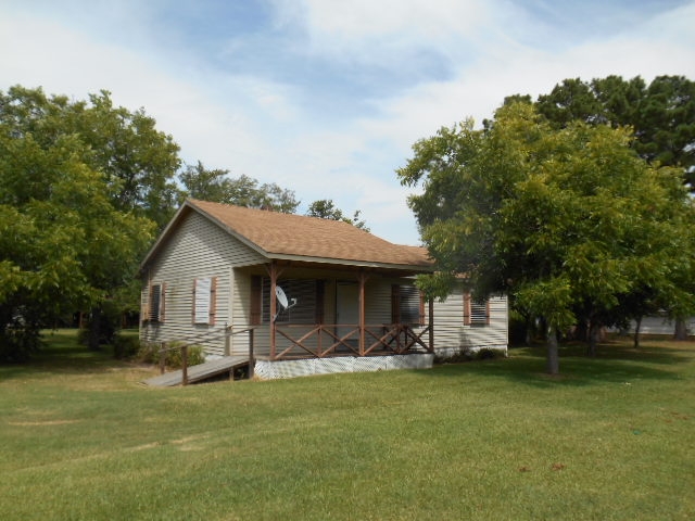 143 Beaver Bay Lane, Livingston, TX 77351 