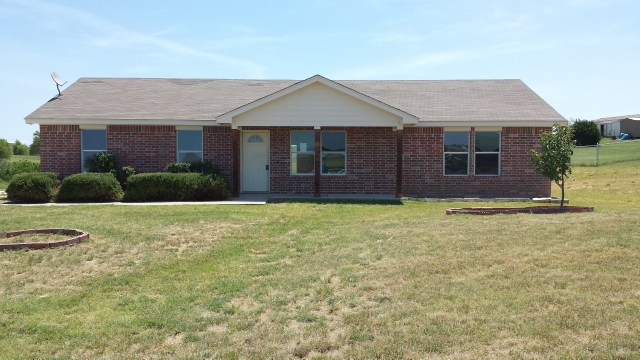 9308 Alabama St, Joshua, TX 76058 