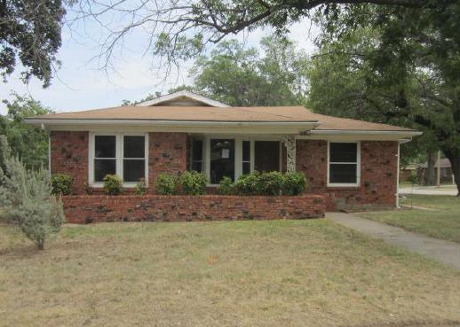 2405 Halbert Street, Fort Worth, TX 76112 
