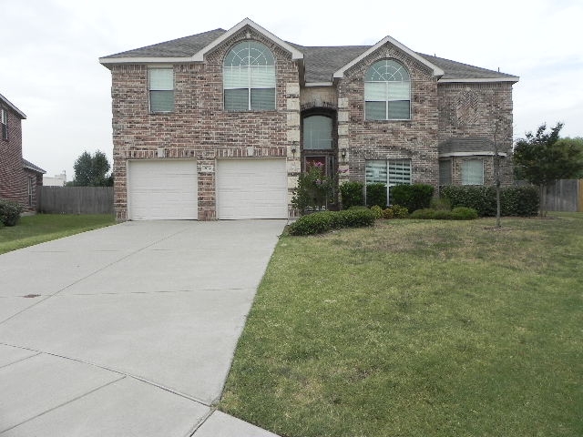 203 Palomino Ln, Celina, TX 75009 