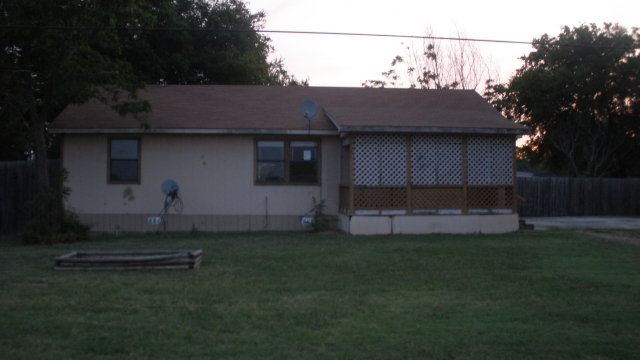 340 N Locust St, Point, TX 75472 
