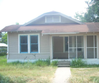 830 Commerce Street, Pleasanton, TX 78064 