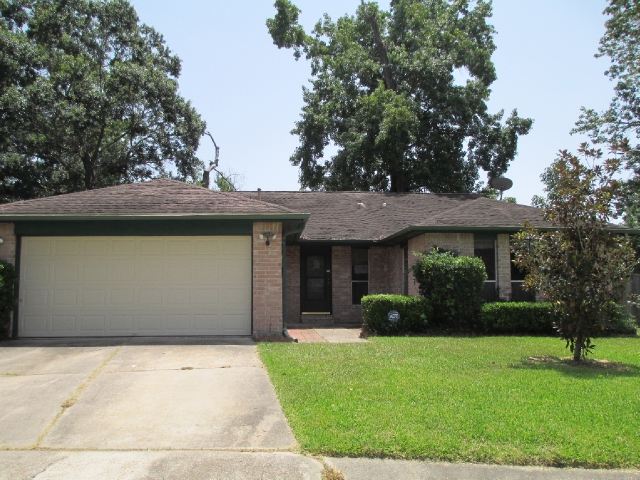5330 Misty Moon Dr, Humble, TX 77346 