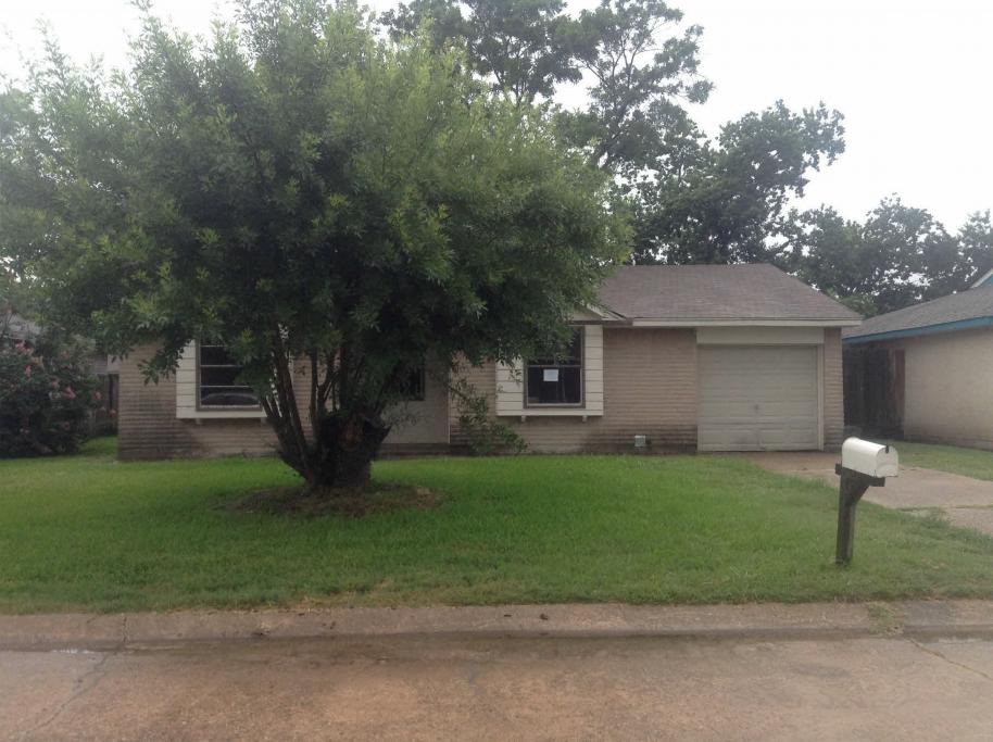735 Deercrest St, Channelview, TX 77530 