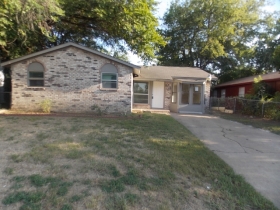 2525 Summit View St, Grand Prairie, TX 75050 