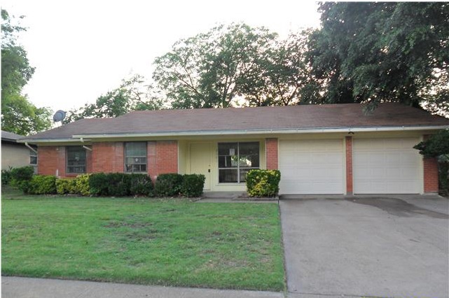 2301 Patricia Ln, Garland, TX 75041 