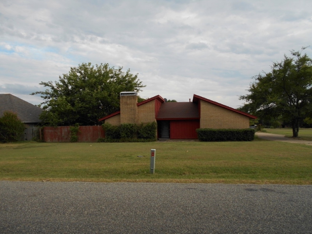 4500 Woodlawn Rd, Sherman, TX 75090 