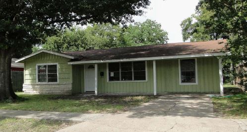 2124 Commander St, Pasadena, TX 77502 