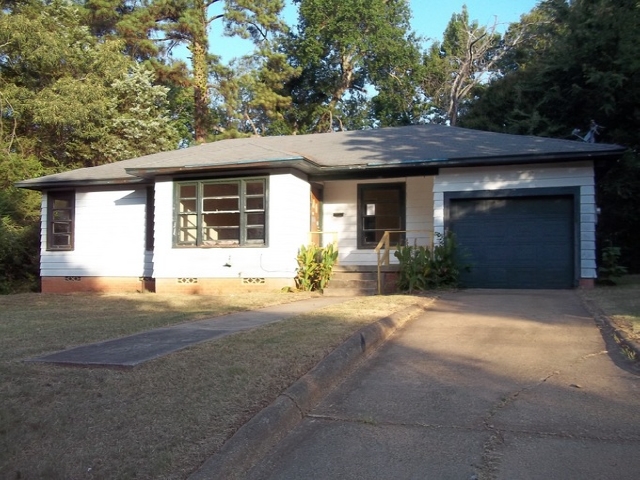 807 Richards St, Kilgore, TX 75662 