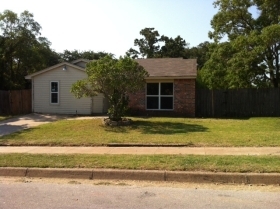 7700 Portman Avenue, Fort Worth, TX 76112 
