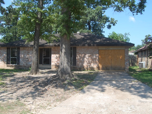 743 Grassmont Street, Channelview, TX 77530 