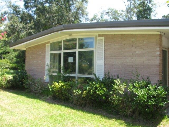 2724 33rd St, Orange, TX 77630 