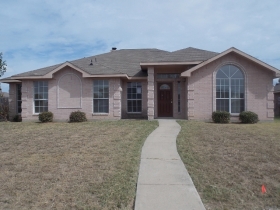 2525 Copperfield Ln, Lancaster, TX 75146 