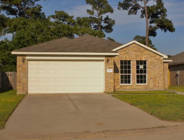 3902 Cary Creek Dr, Baytown, TX 77521 